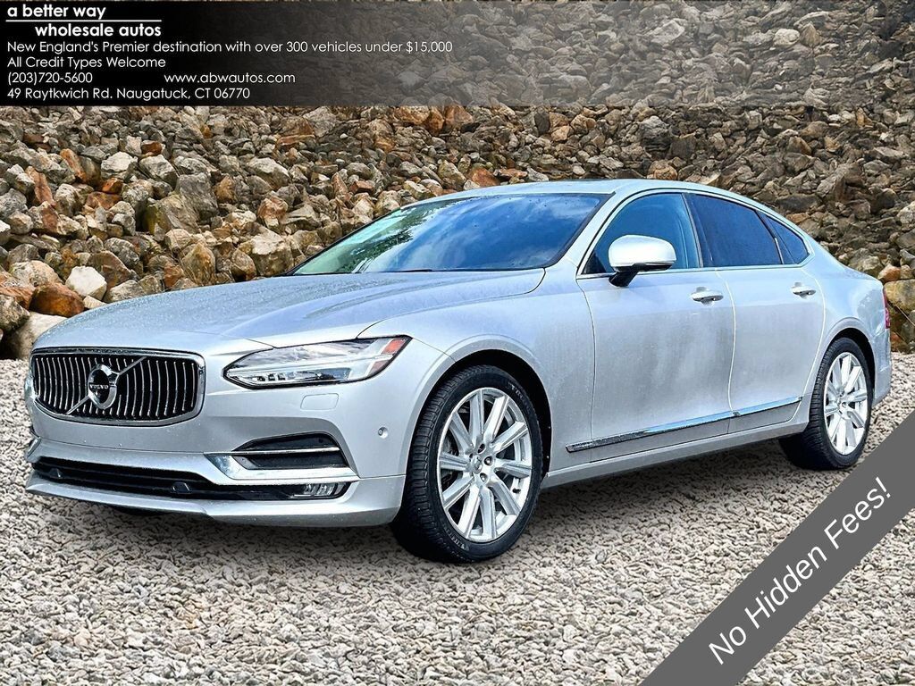 2017 VOLVO S90