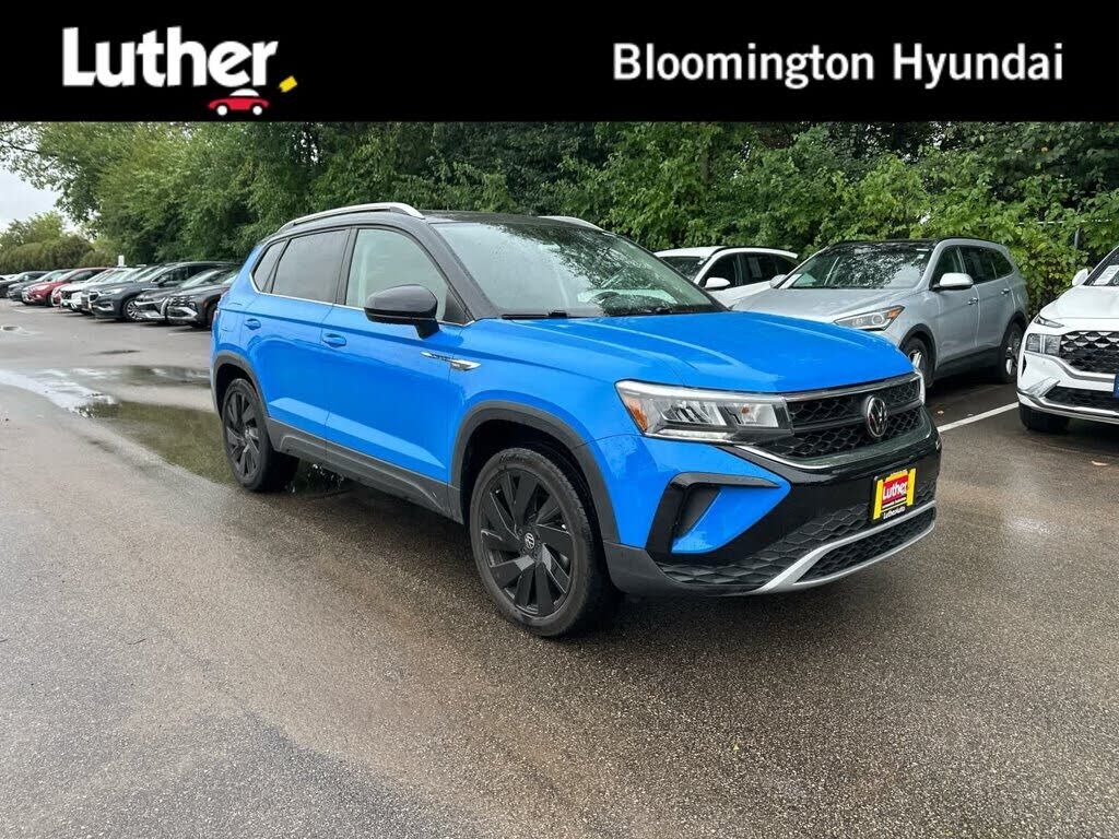 2024 VOLKSWAGEN Taos 4Motion
