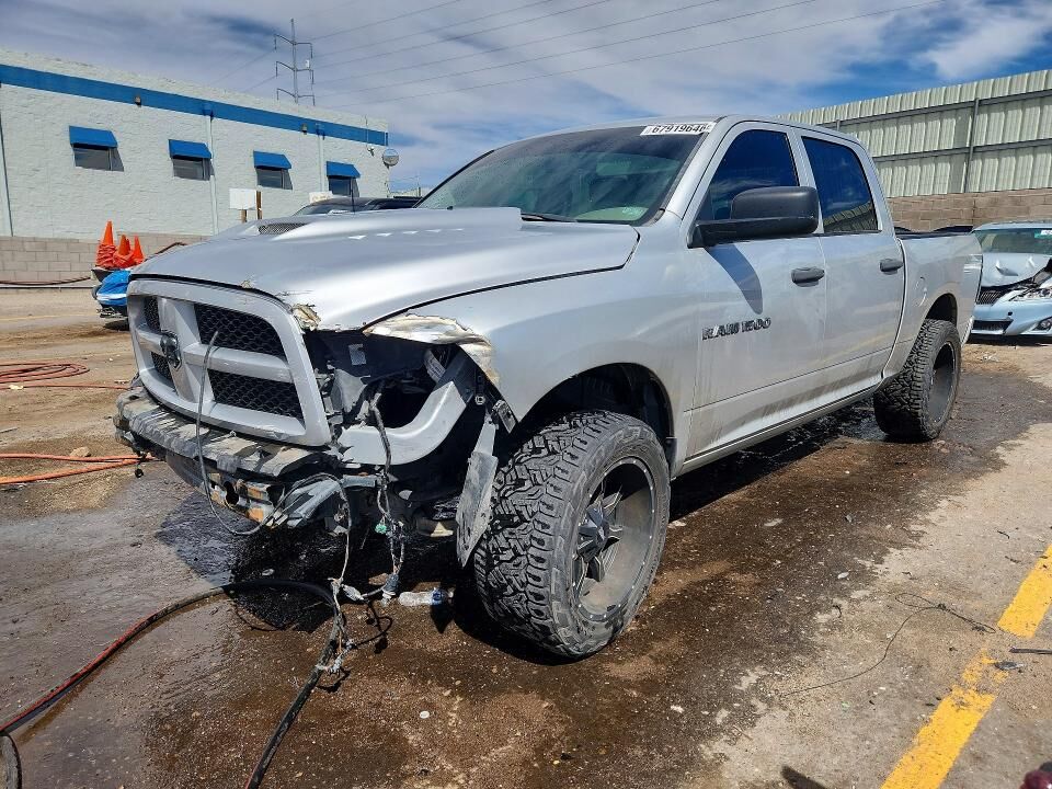 2012 DODGE Ram