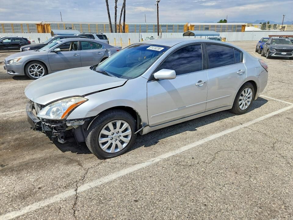 2010 NISSAN Altima