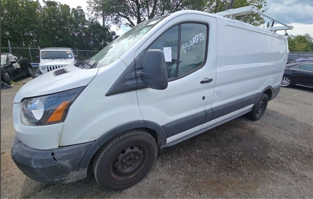 2015 FORD Transit