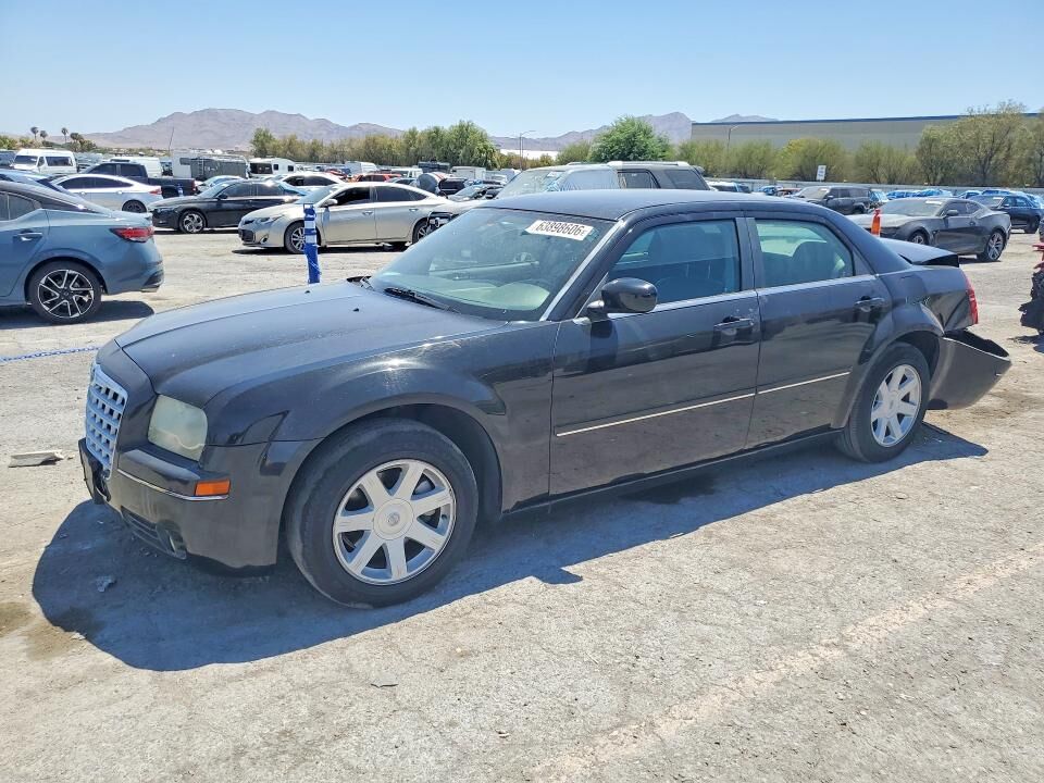 2005 CHRYSLER 300
