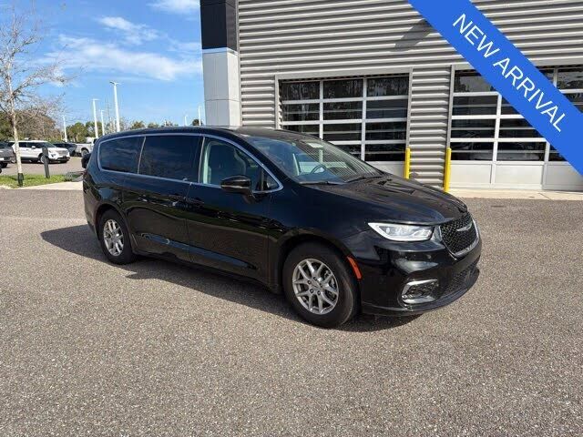 2024 CHRYSLER Pacifica