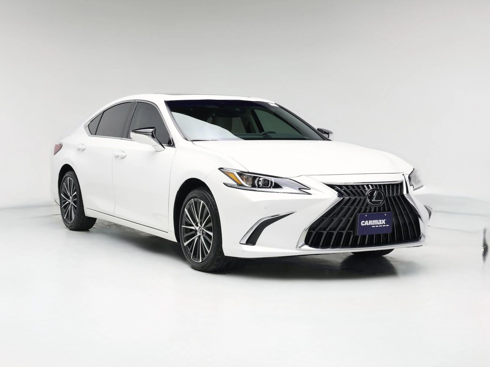 2025 LEXUS ES
