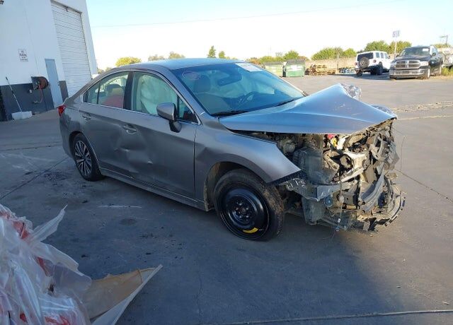 2018 SUBARU Legacy