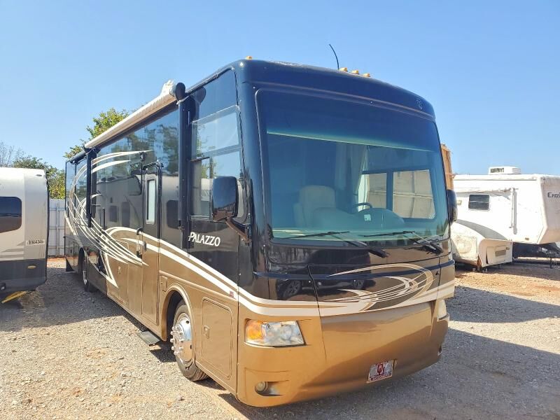 2013 FREIGHTLINER XC-S Straight Rail Rear Engine Motor Home Chassis