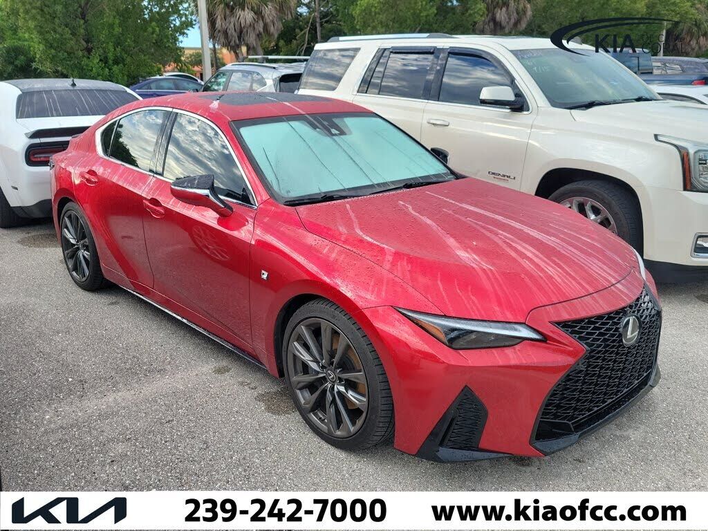 2023 LEXUS IS