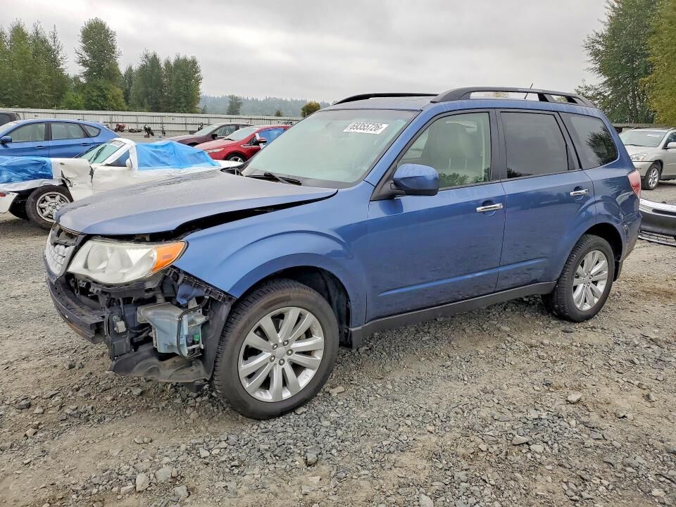2013 SUBARU Forester