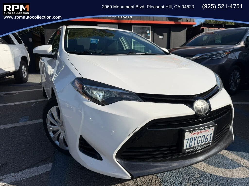 2018 TOYOTA Corolla