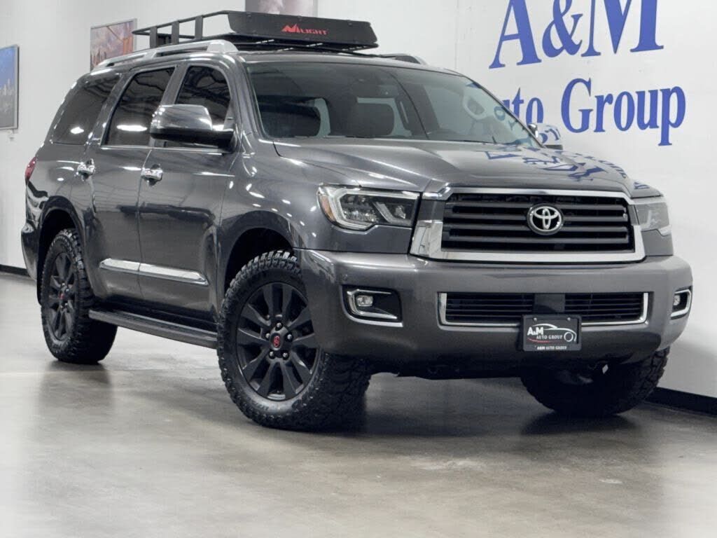 2018 TOYOTA Sequoia