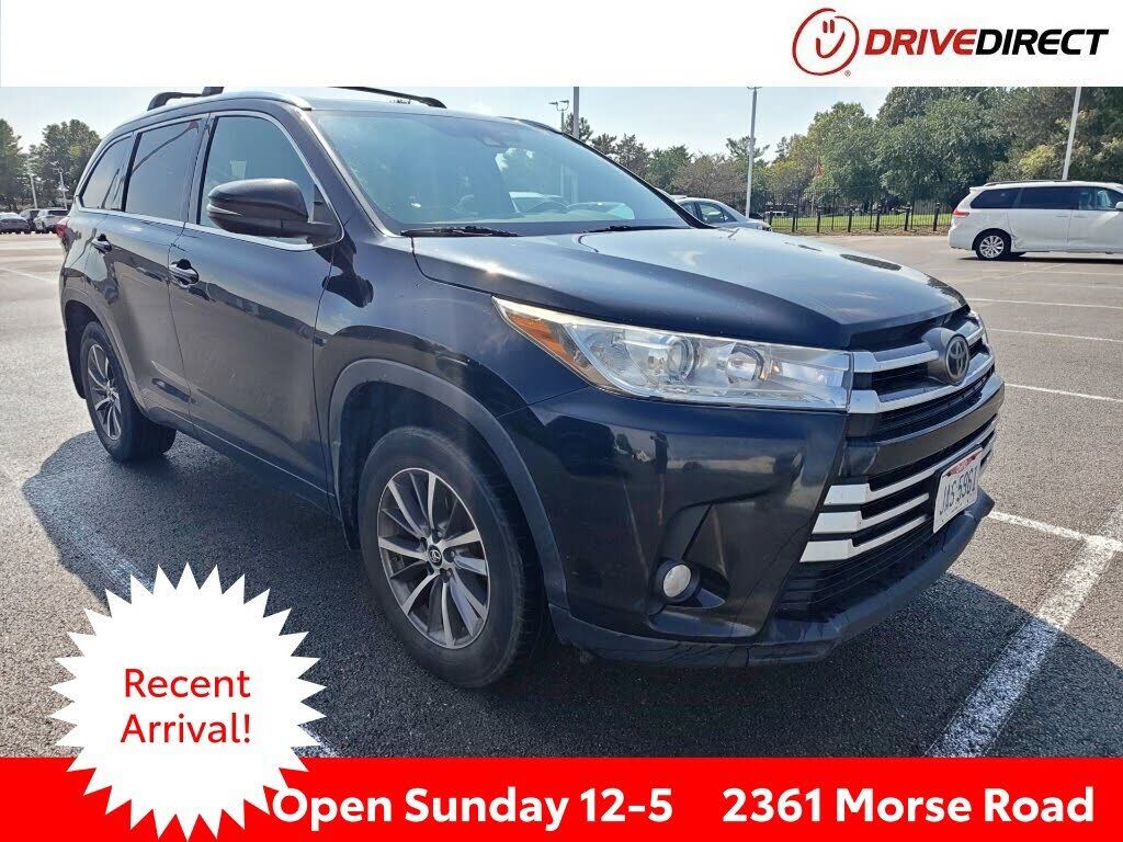 2017 TOYOTA Highlander