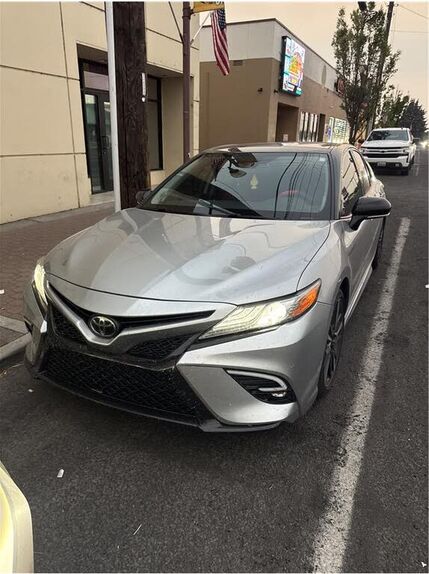 2019 TOYOTA Camry