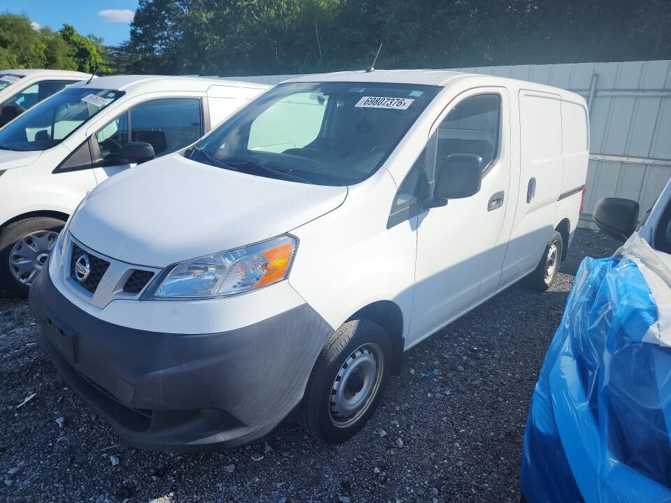 2017 NISSAN NV200