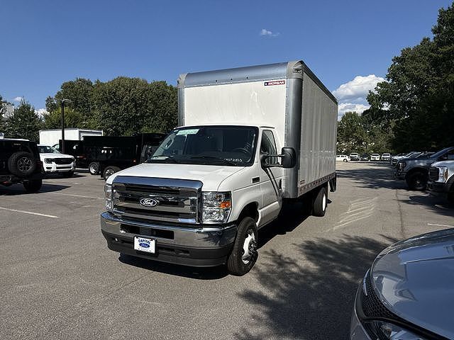 2027 FORD E-450