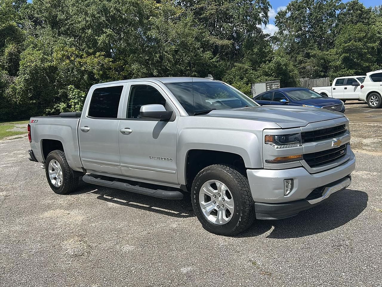 2018 CHEVROLET Silverado