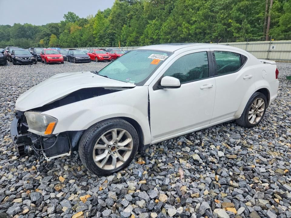 2014 DODGE Avenger