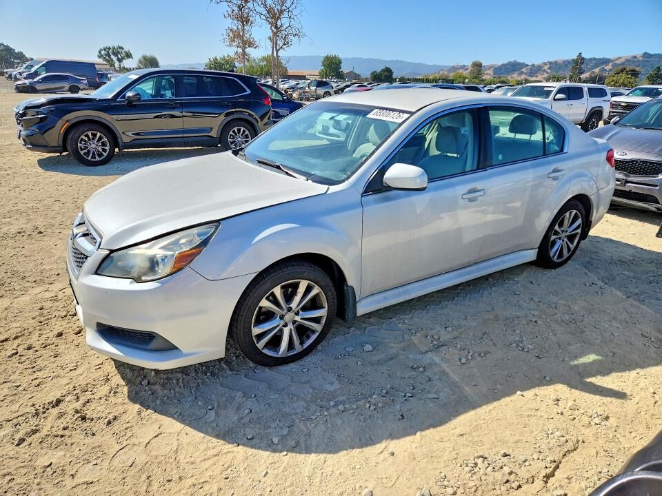 2013 SUBARU Legacy