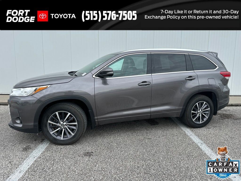 2017 TOYOTA Highlander