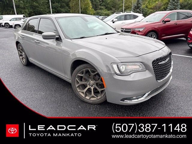 2019 CHRYSLER 300
