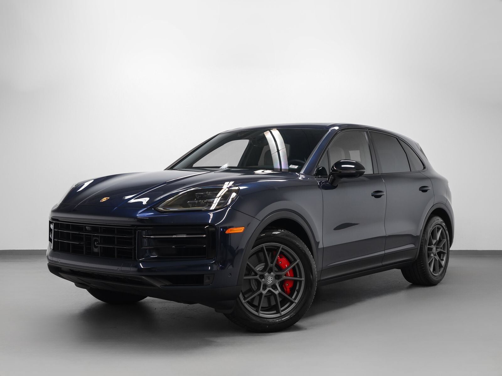2024 PORSCHE Cayenne