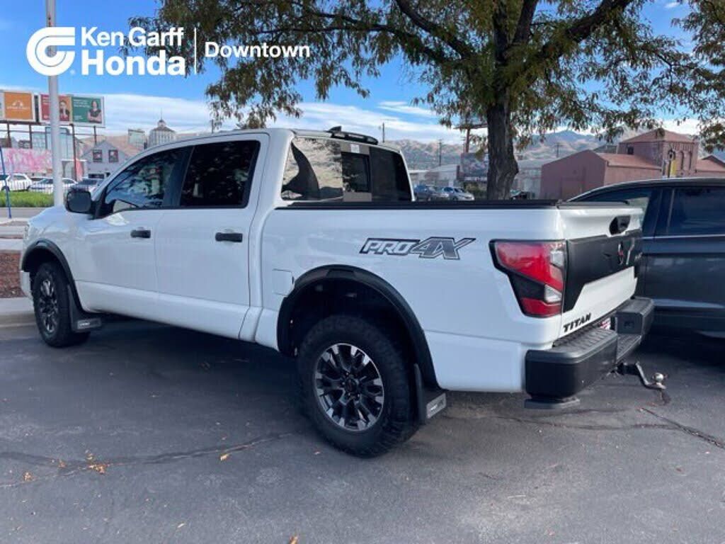 2022 NISSAN Titan