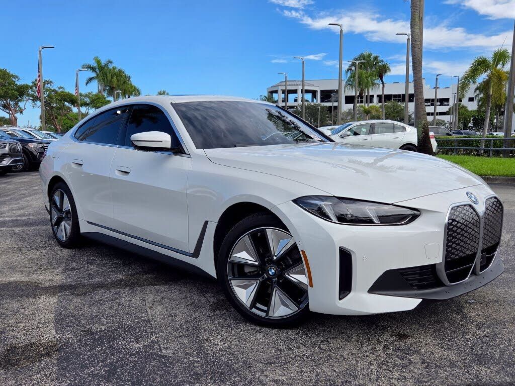 2025 BMW i4