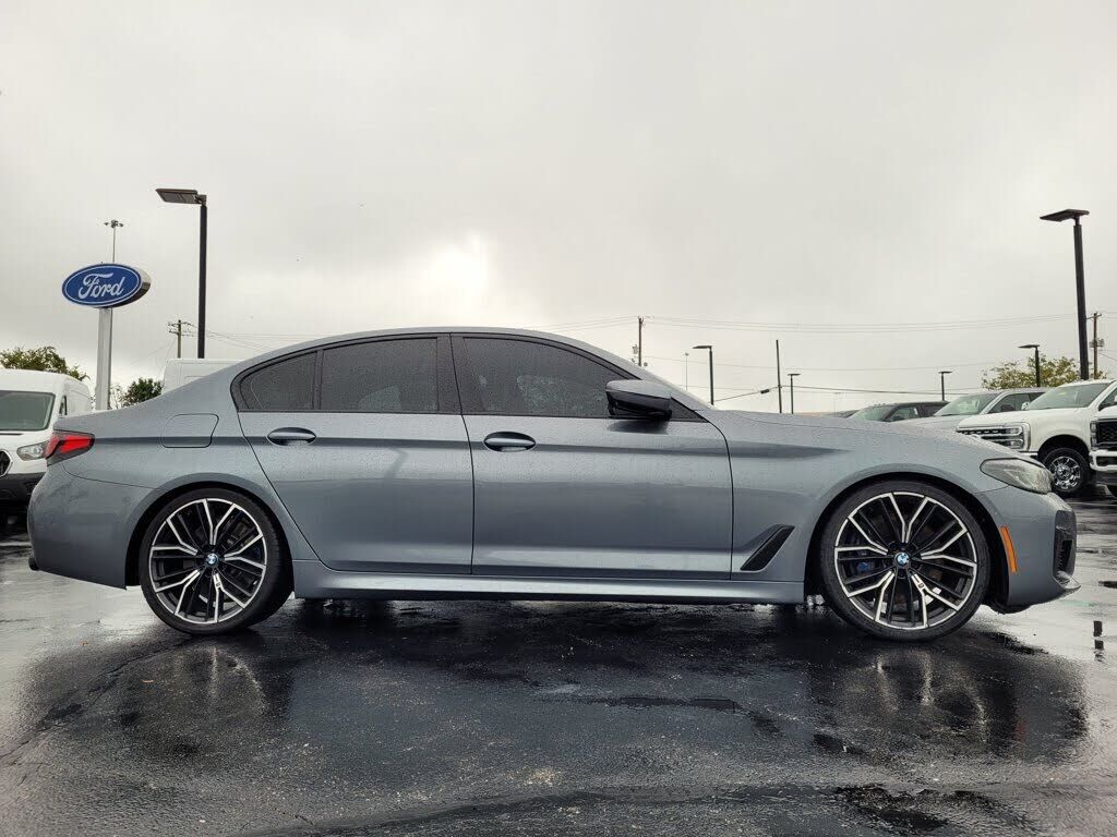 2021 BMW 550i