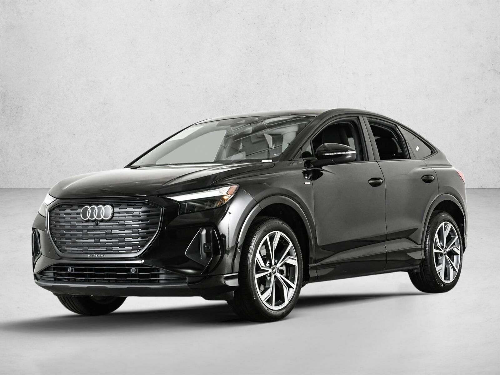 2024 AUDI Q4