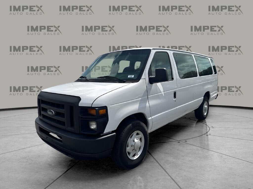2008 FORD E-350