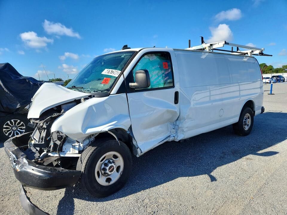 2023 GMC Savana