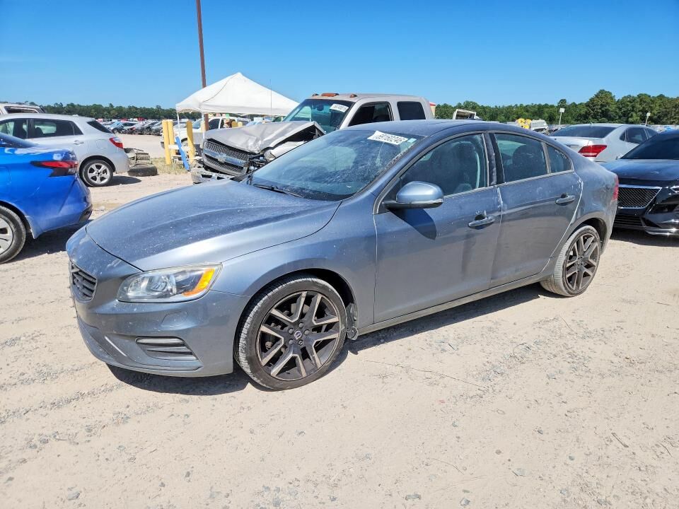 2017 VOLVO S60