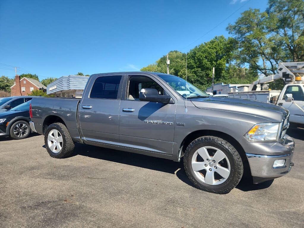 2011 DODGE Ram