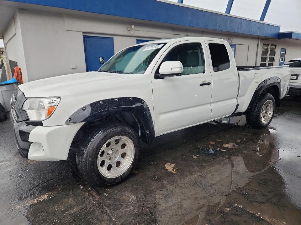 2015 TOYOTA Tacoma