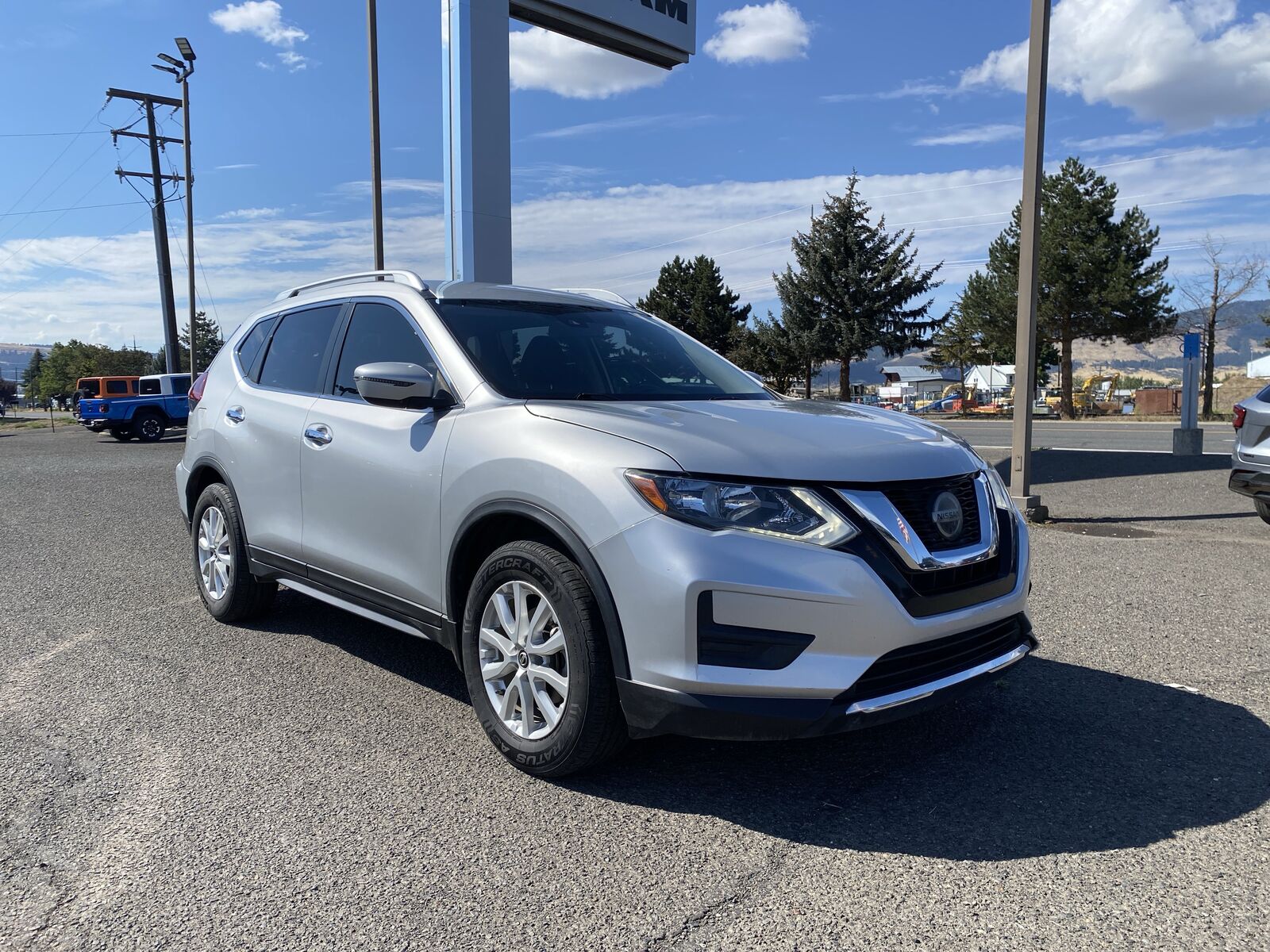 2020 NISSAN Rogue