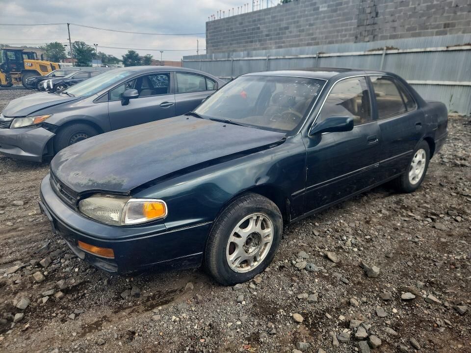 1995 TOYOTA Camry