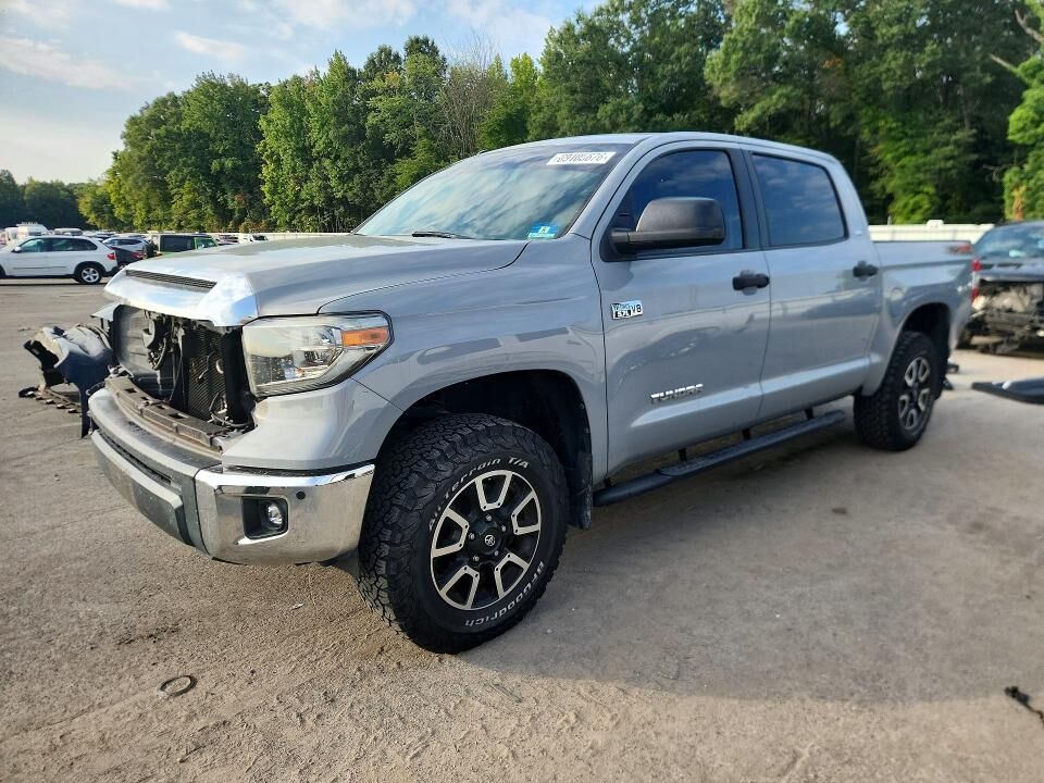 2018 TOYOTA Tundra