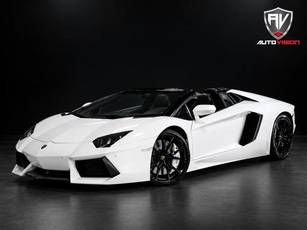 2015 LAMBORGHINI Aventador