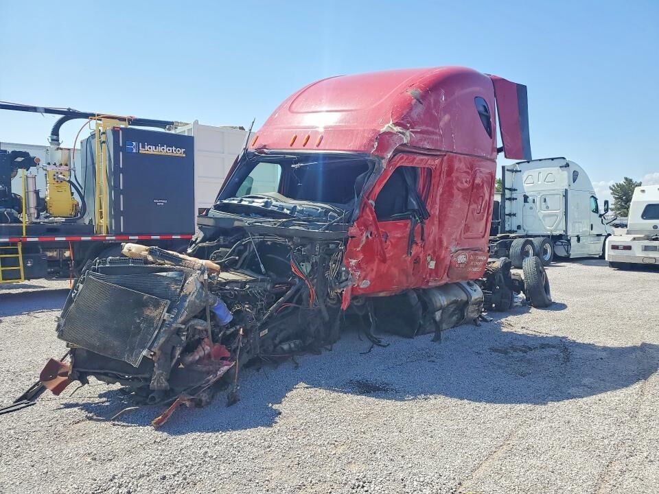 2023 FREIGHTLINER Cascadia