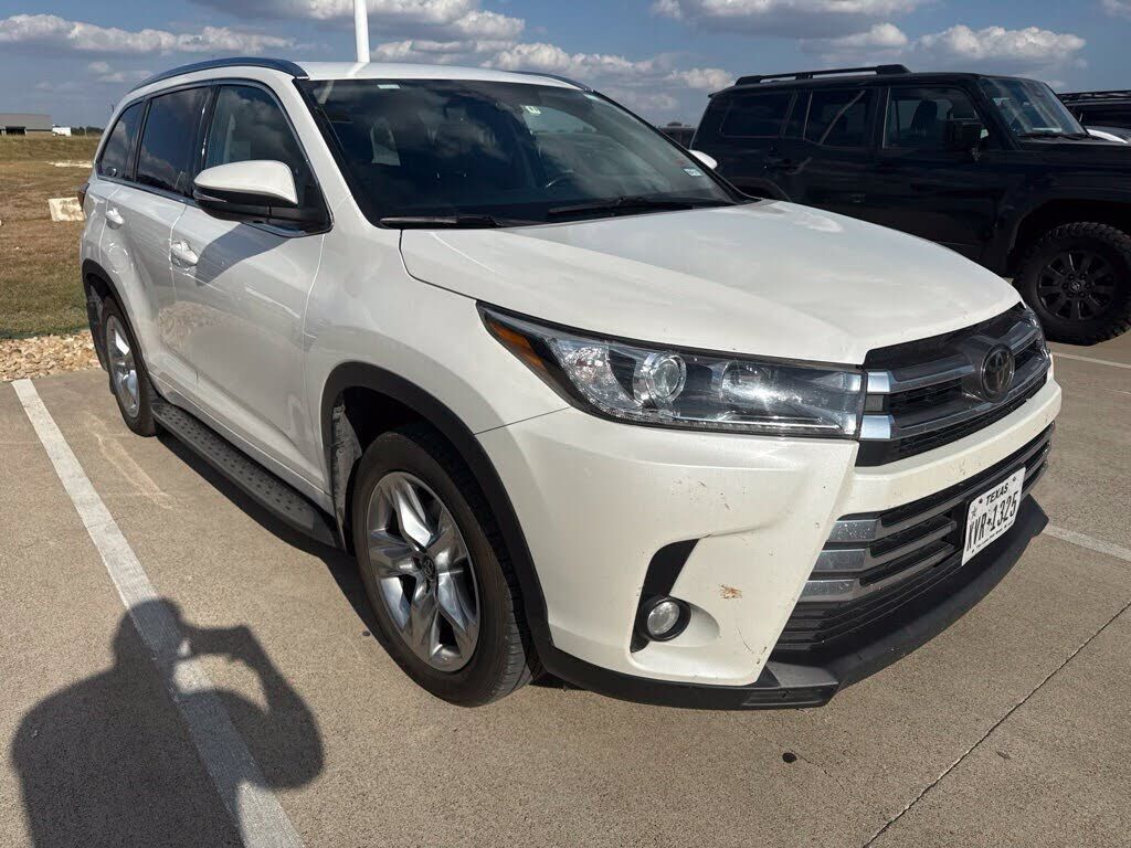 2018 TOYOTA Highlander