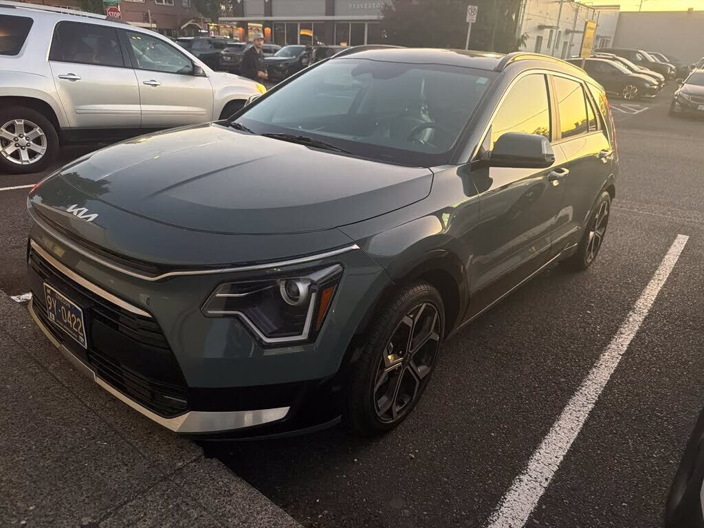 2023 KIA Niro