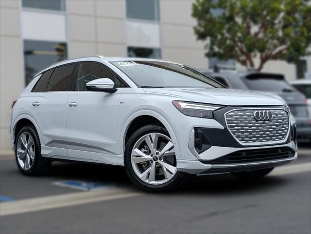 2023 AUDI Q4