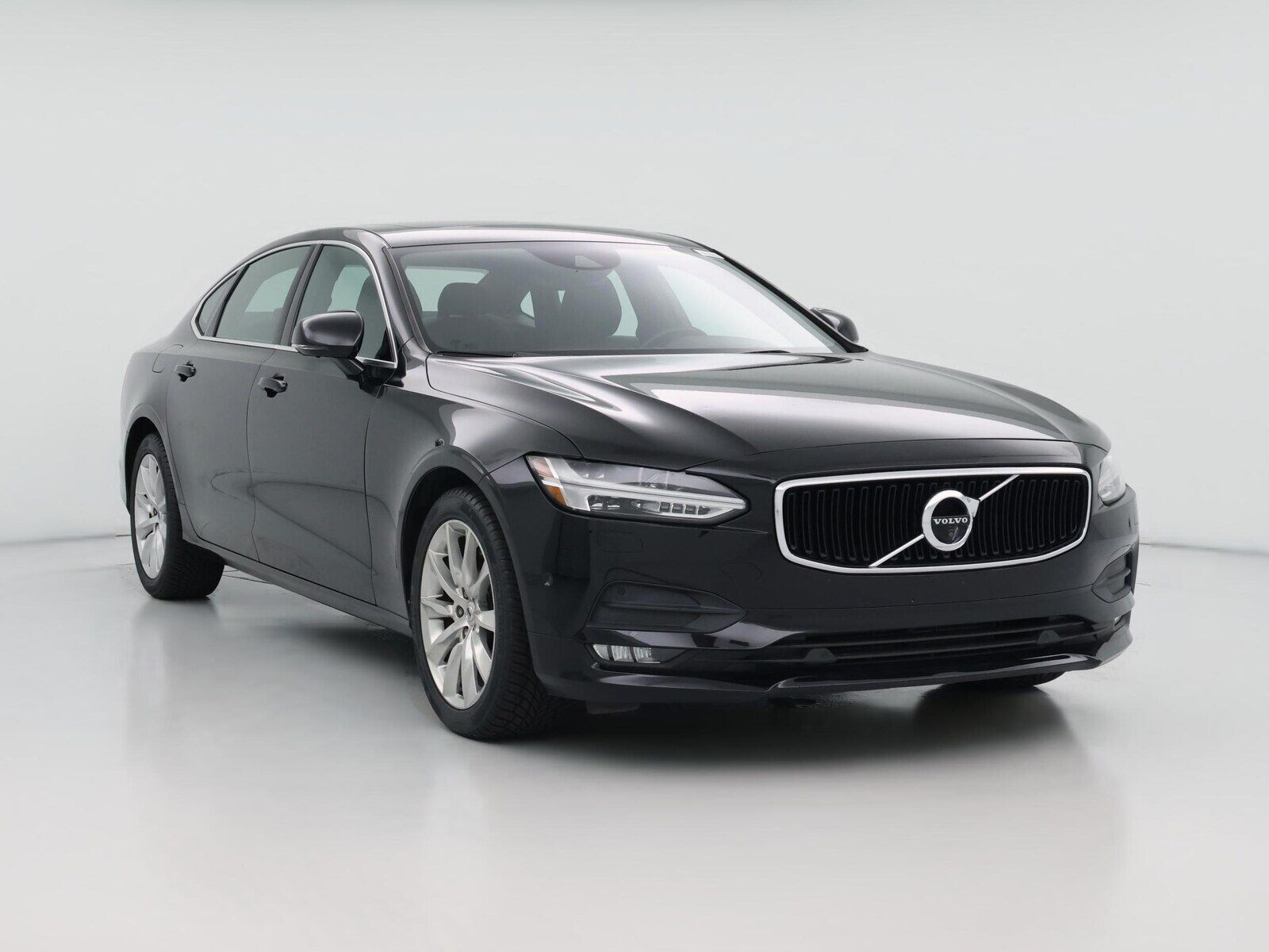2018 VOLVO S90