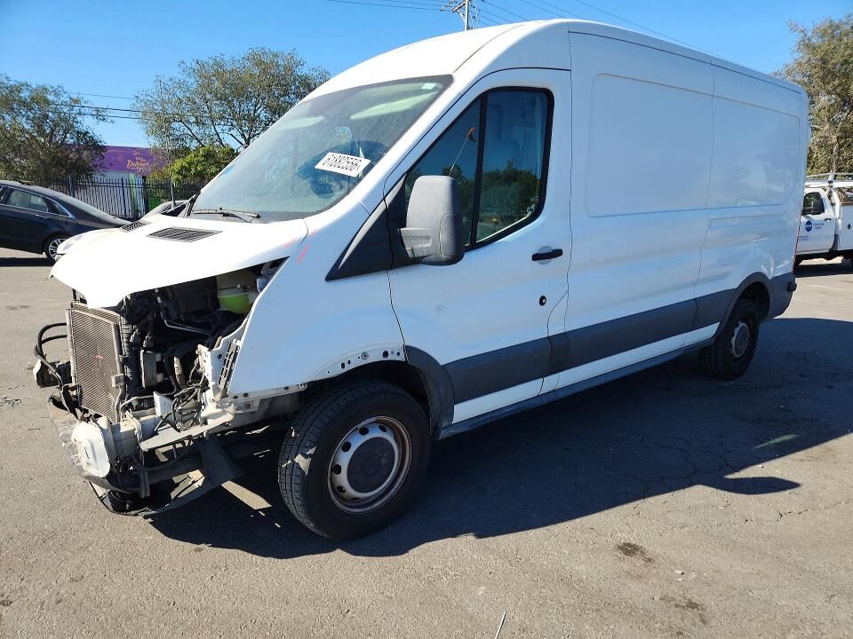2015 FORD Transit
