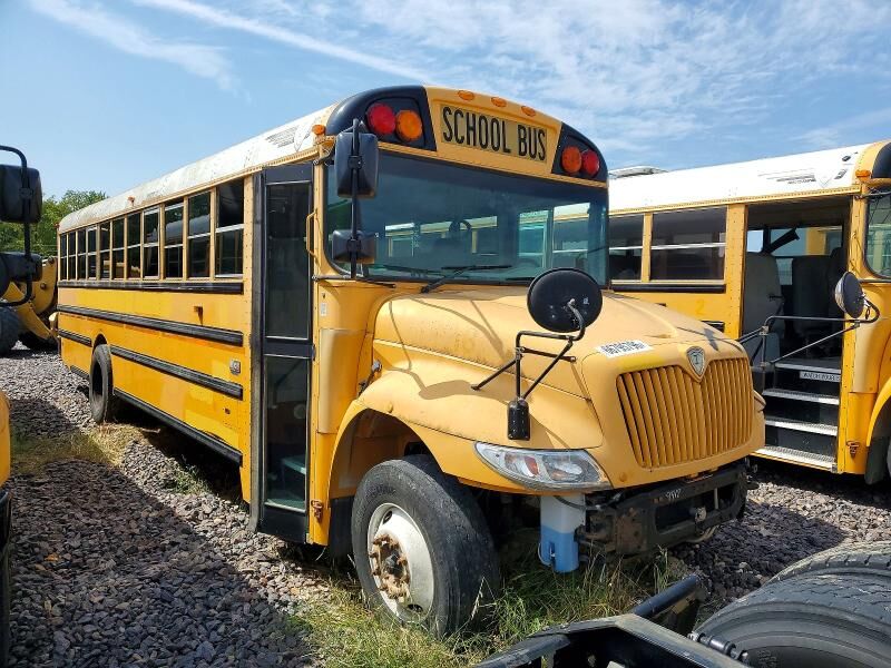 2013 IC BUS PB105