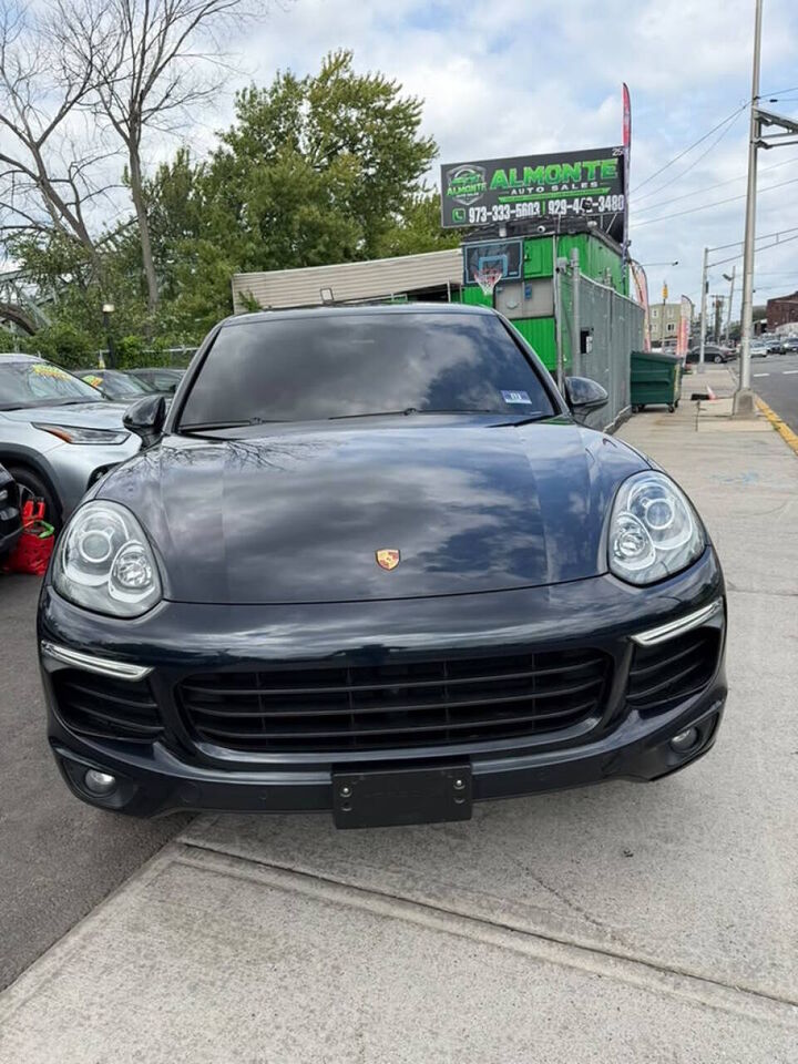 2018 PORSCHE Cayenne