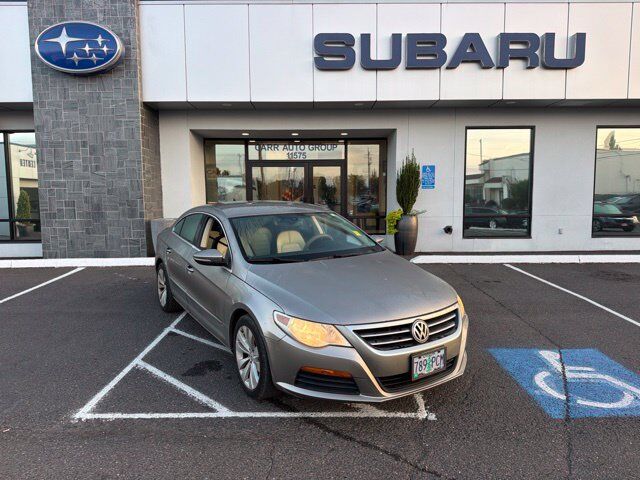 2011 VOLKSWAGEN Passat