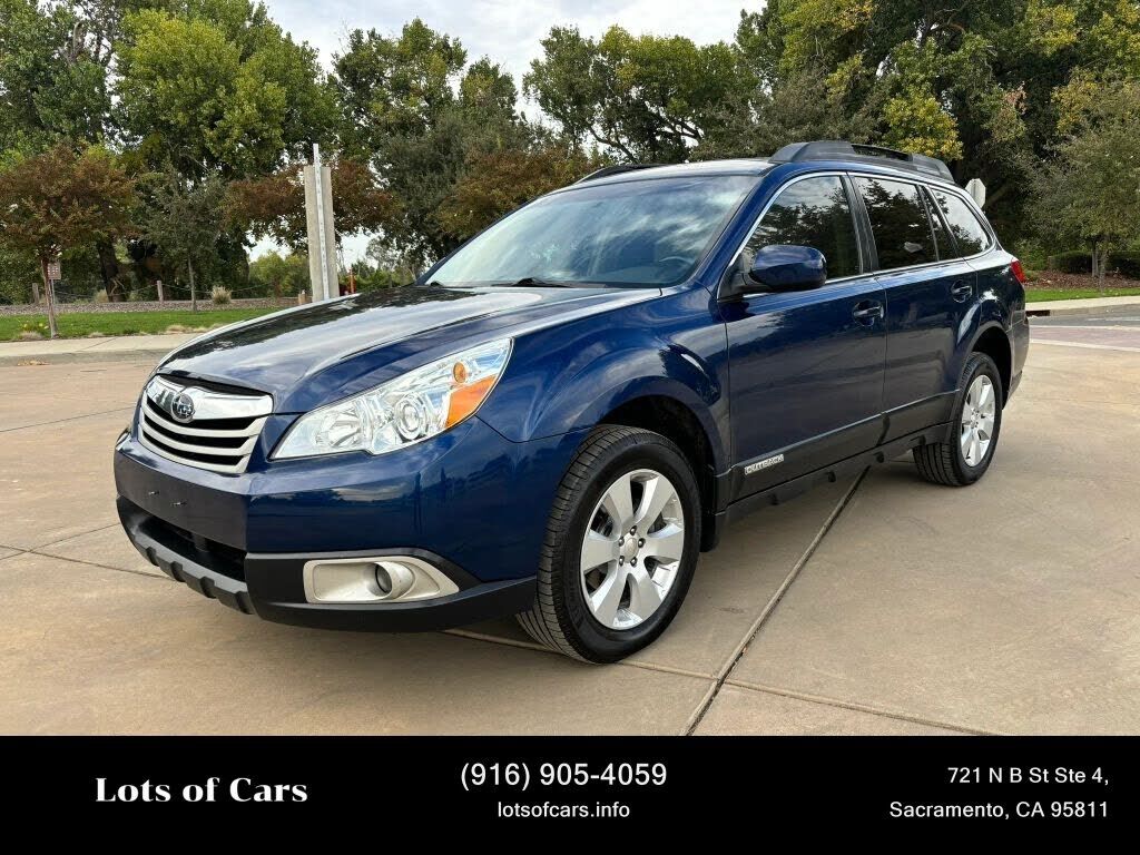 2011 SUBARU Outback