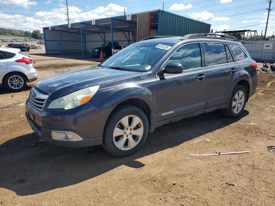 2011 SUBARU Outback