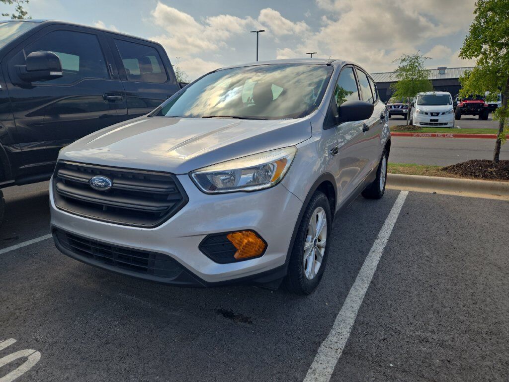 2017 FORD Escape