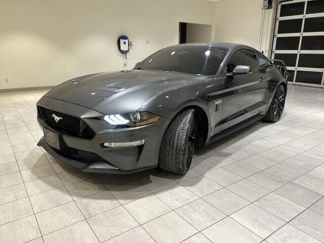 2019 FORD Mustang